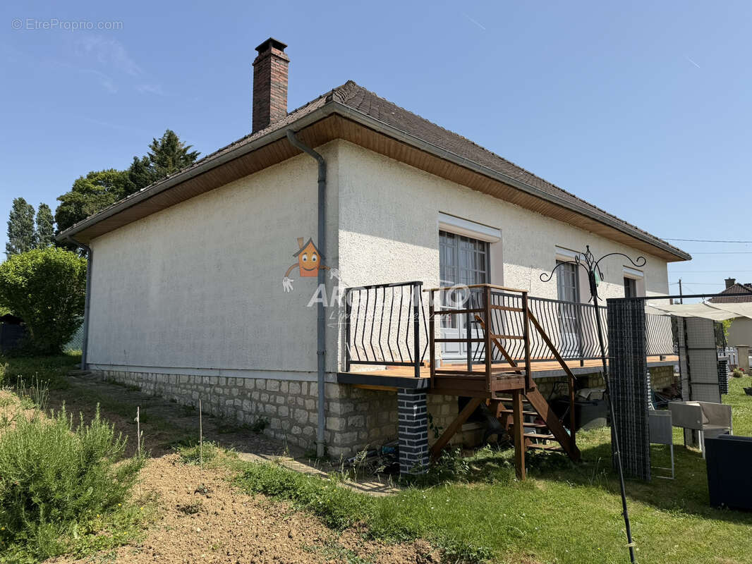 Maison à SAINT-CALAIS