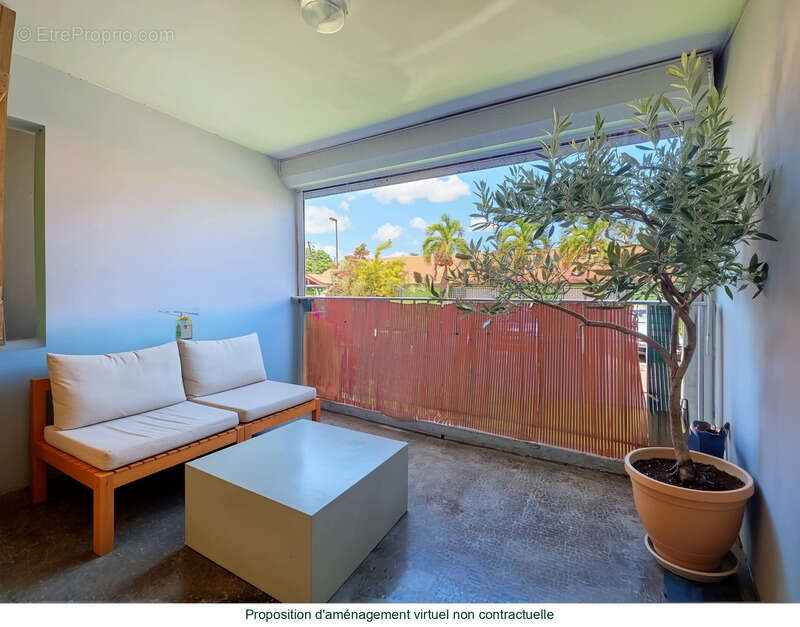Appartement à BAIE-MAHAULT
