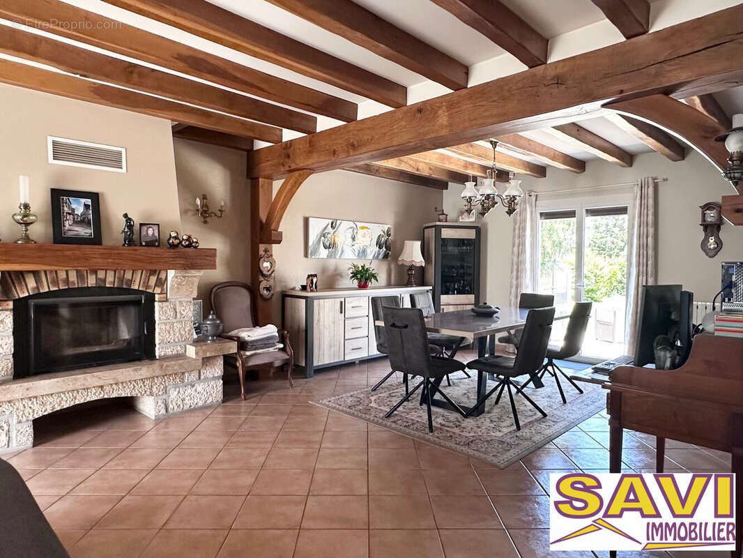 Maison à FERRIERES-EN-GATINAIS