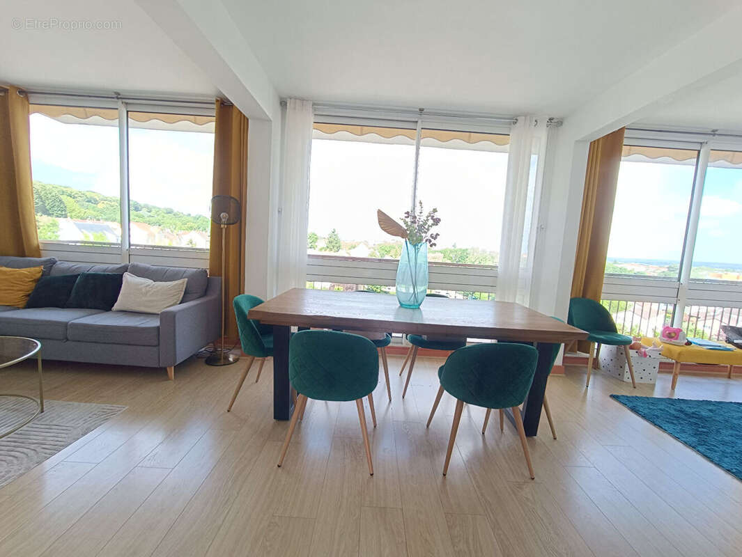 Appartement Fontenay Le Fleury 5 pièce(s) - photo 5