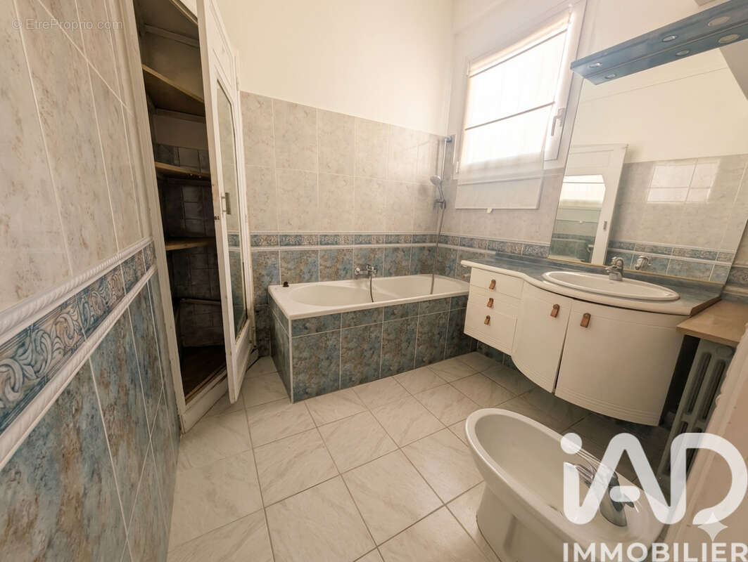 Photo 6 - Appartement à MARSEILLE-8E