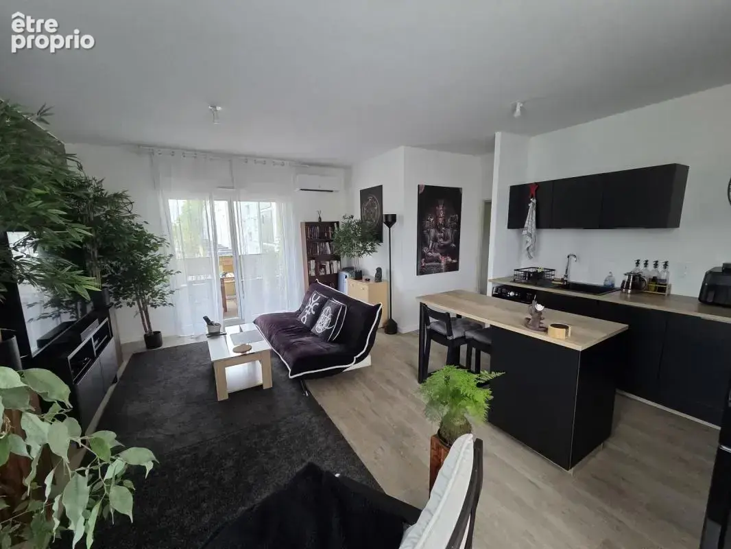 Appartement T3 de 64 m² - Nantes - Dervallières-Zola - photo 2