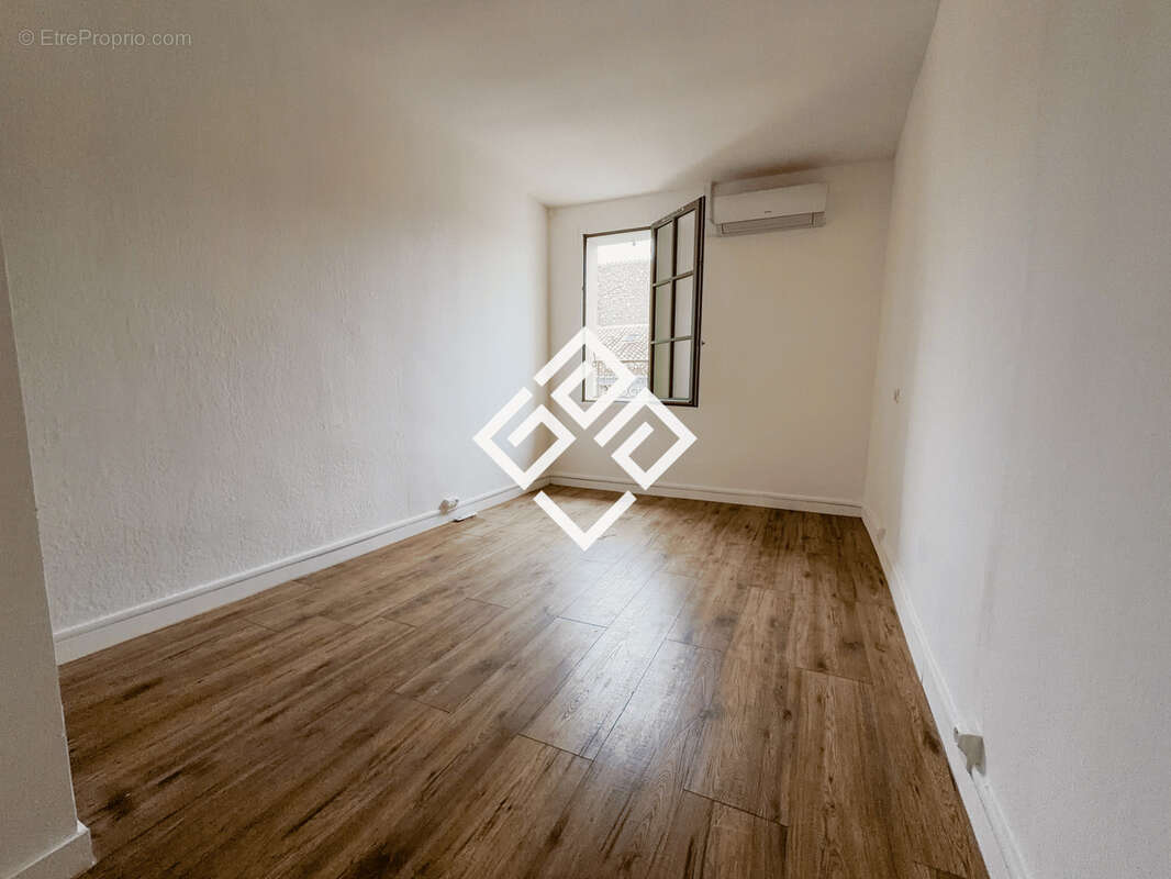 Maison de caractère rénovée avec local indépendant à Leucate - photo 13