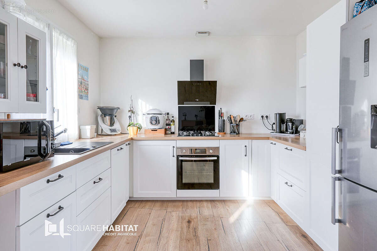 Maison à MONTREUIL-JUIGNE