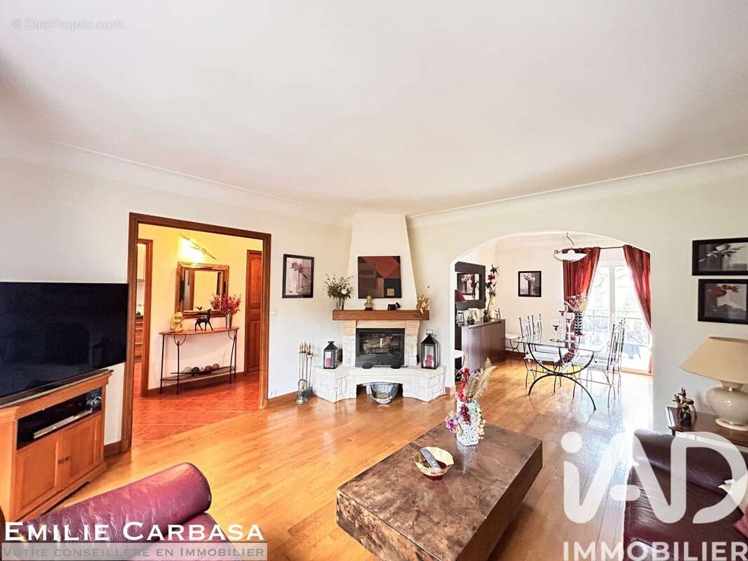 Photo 2 - Maison à CORBEIL-ESSONNES