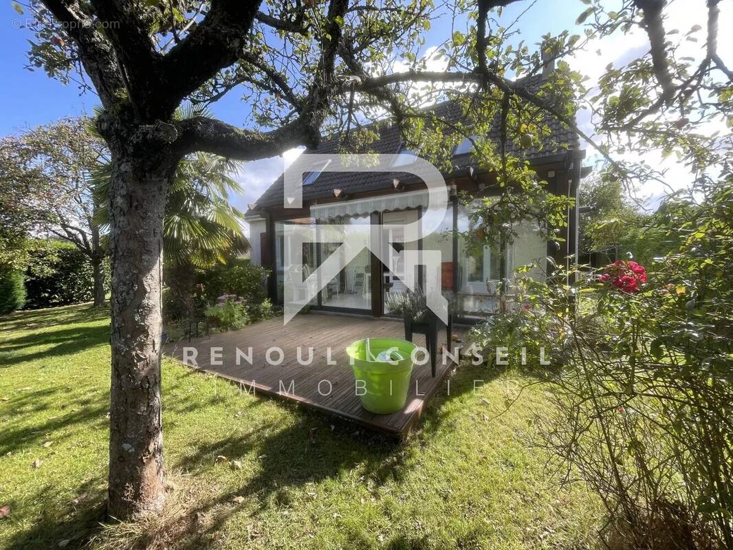 Maison à LE MESNIL-ESNARD