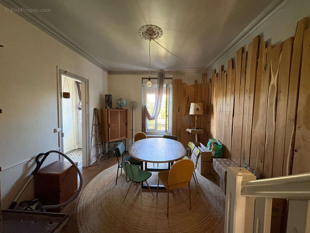 Maison à VIC-EN-BIGORRE