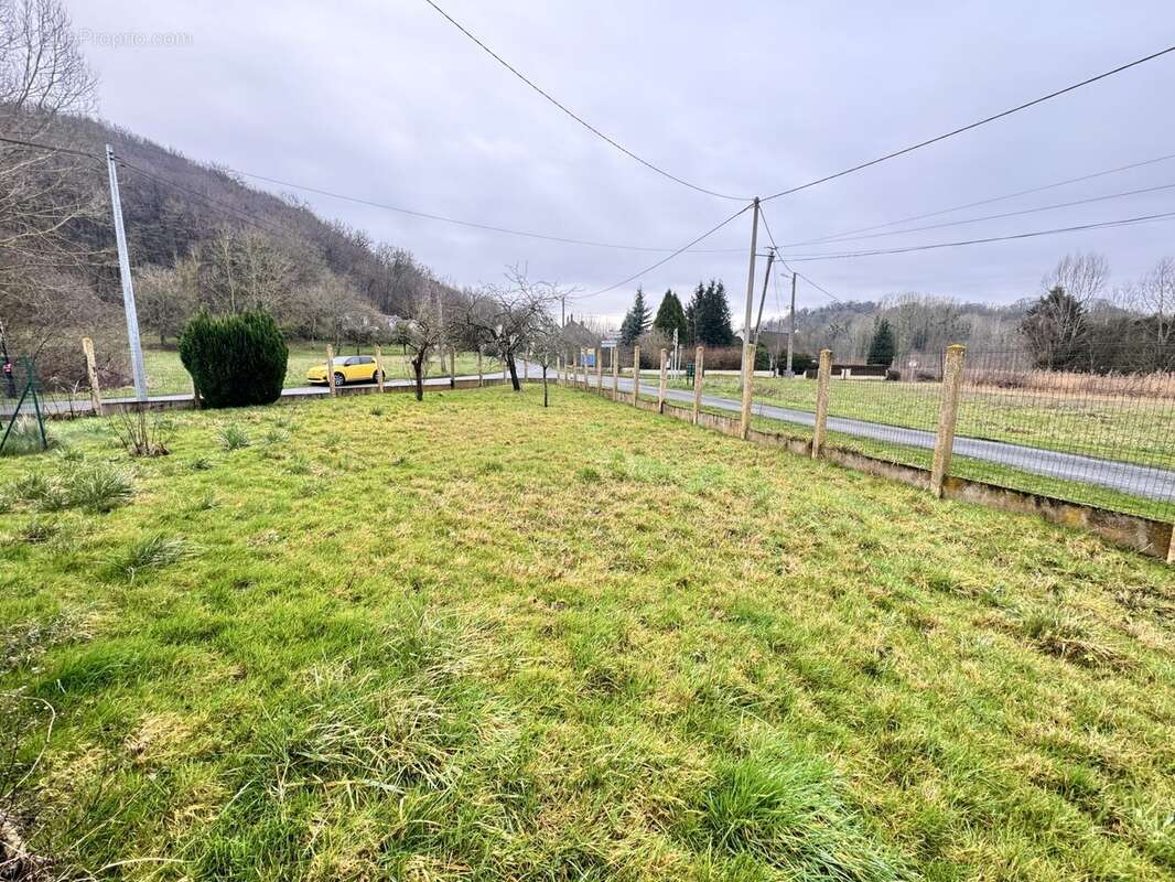 Maison à CRECY-AU-MONT