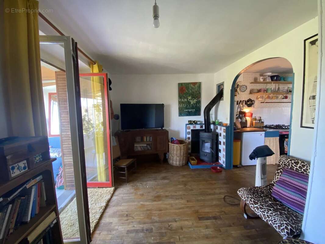 Maison à CHATEAUPONSAC