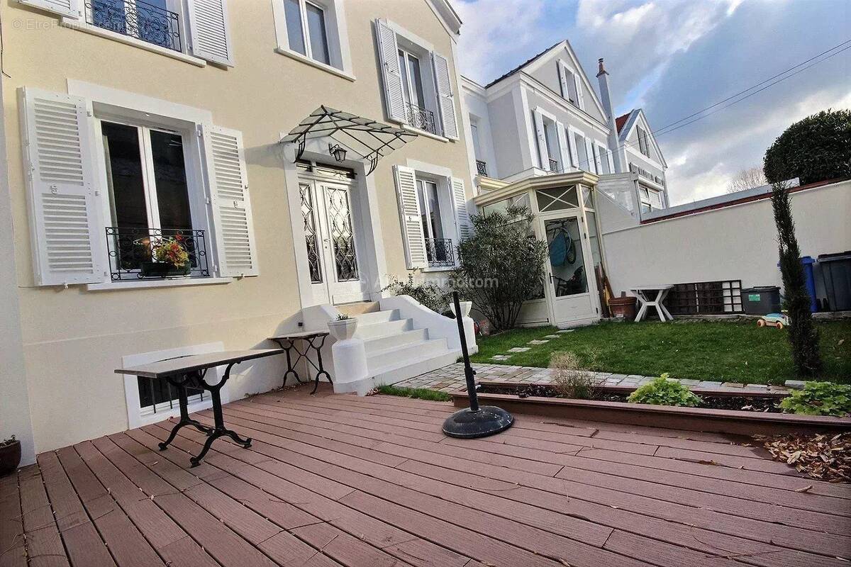 Maison à ASNIERES-SUR-SEINE