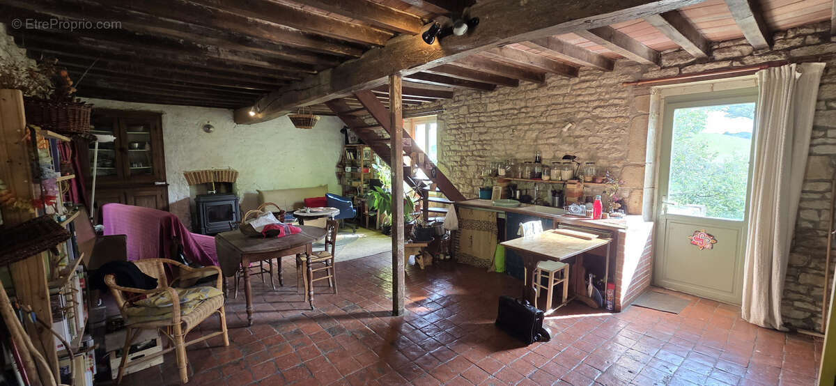 Maison à CUNCY-LES-VARZY