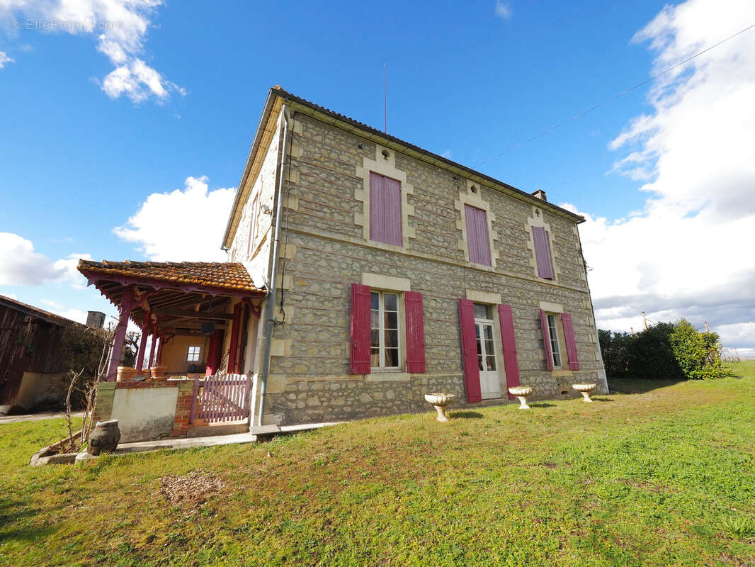 Maison à FAUILLET