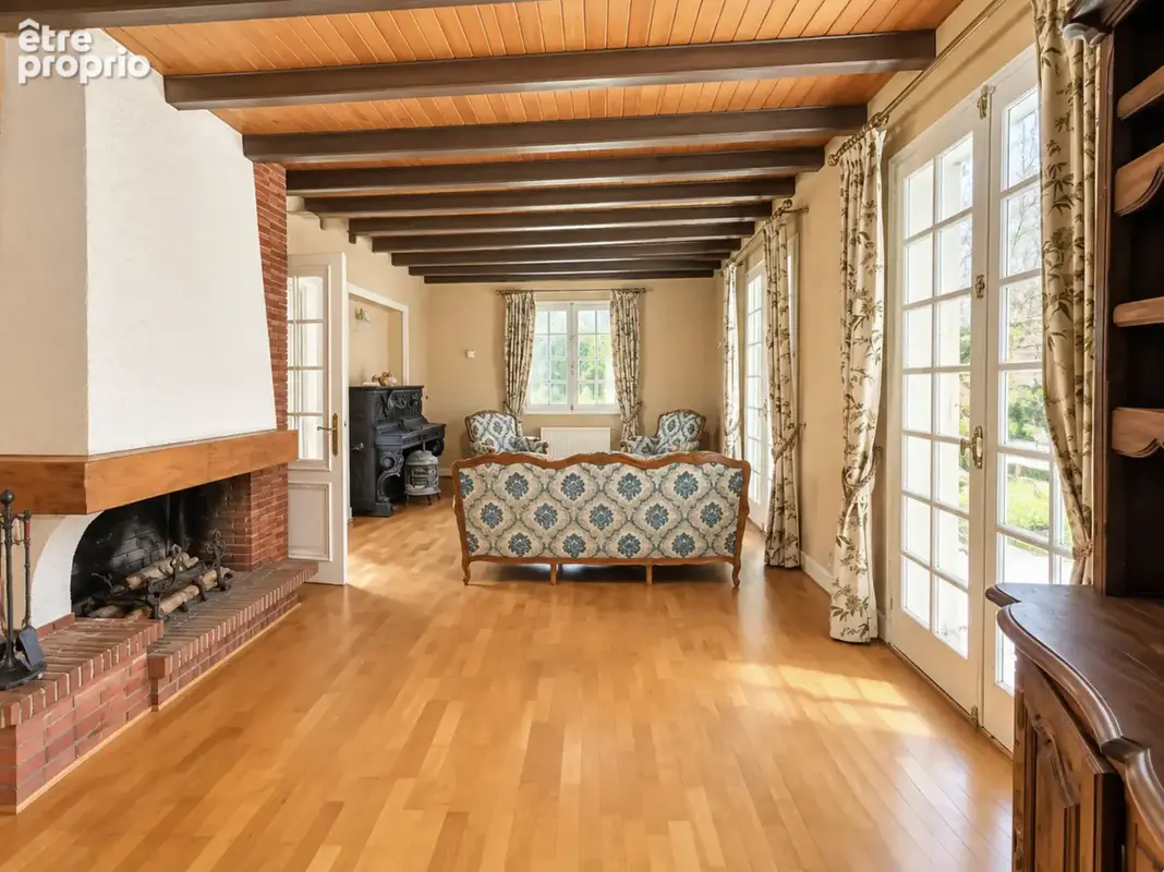 Belle maison d'architecte avec grands combles amenageables - photo 3