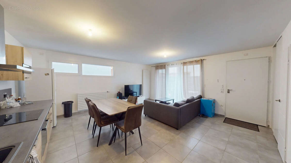 Appartement à GIERES