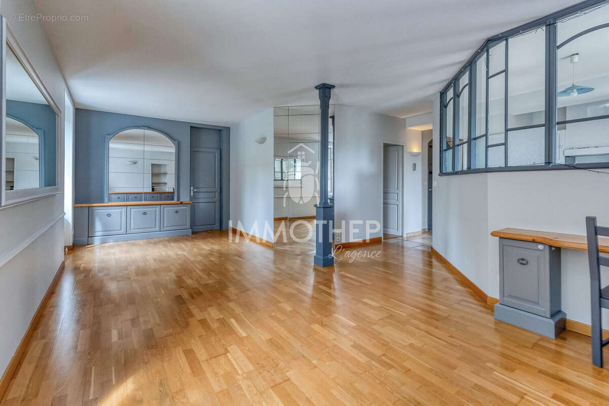 Appartement à VAULNAVEYS-LE-HAUT