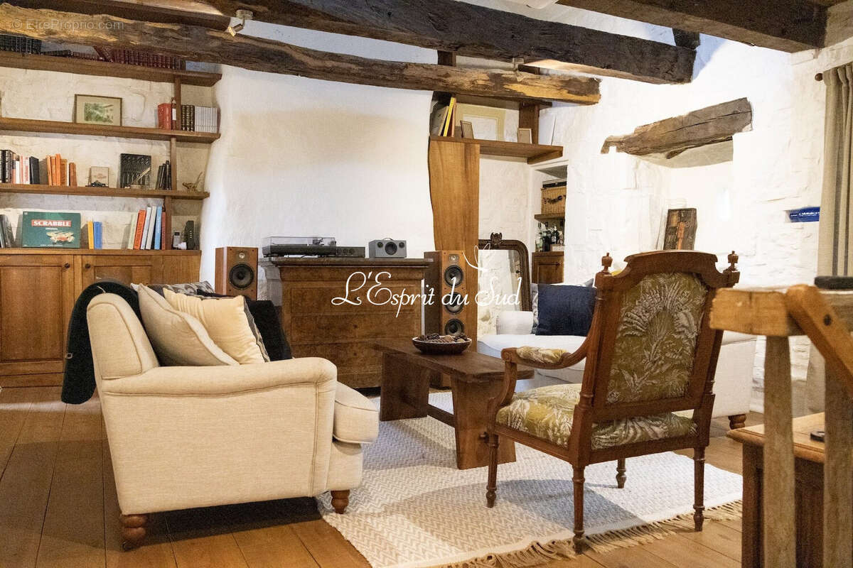 Maison 134 m² à Parisot  - photo 8