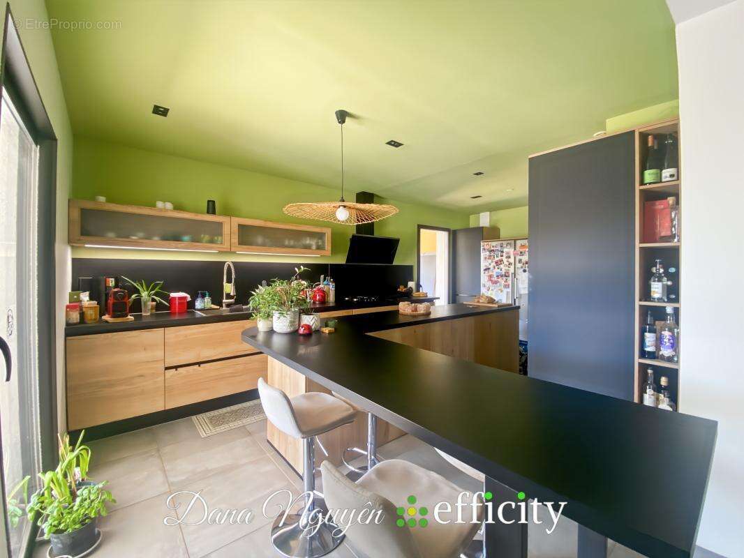 Maison à SAINT-MARTIN-DE-VALGALGUES