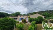 Photo 1 - Maison à ALLEMAGNE-EN-PROVENCE