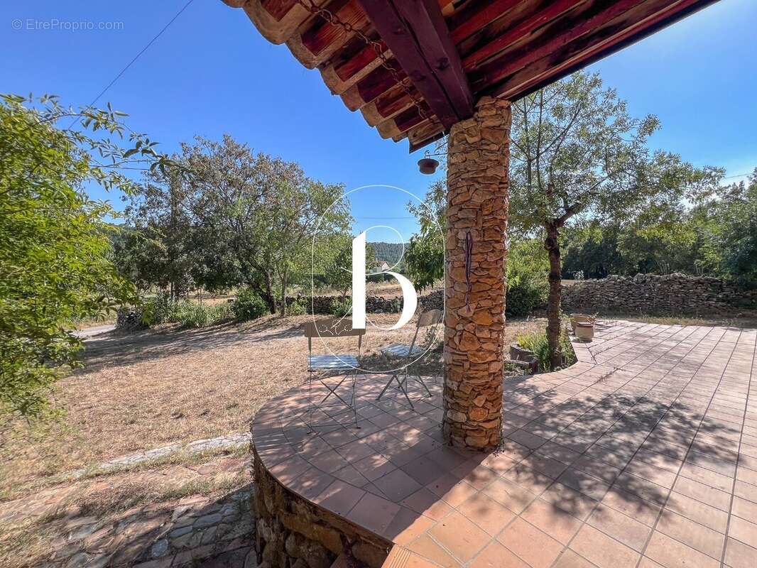 Maison 135 m² à Goudargues  - photo 6