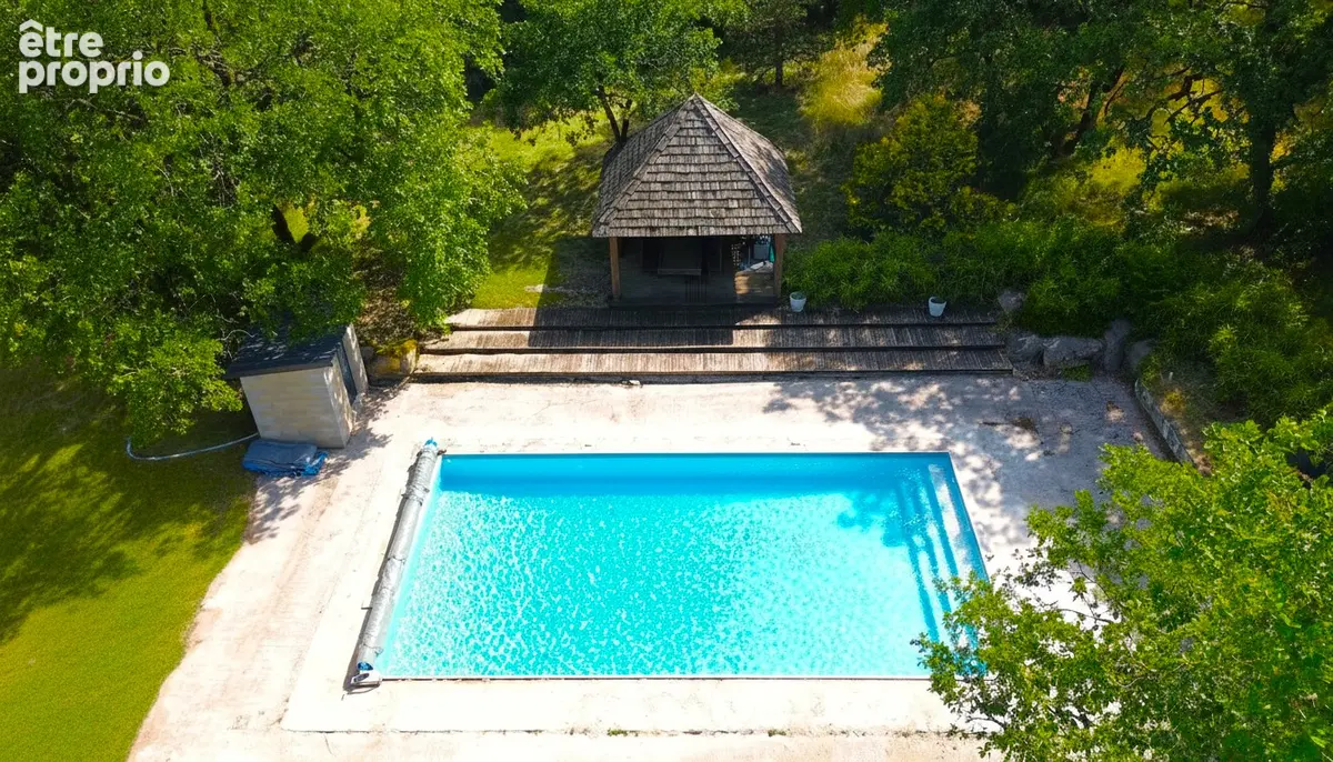 VILLA T5 + terrain 6365 m² + piscine int et ext - photo 2