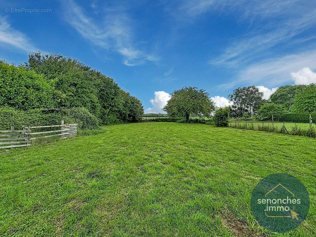 Pavillon de plain-pied 4 chambres  100 m² habitables  terrain de 2 244 m²  environnement calme et verdoyant - photo 3