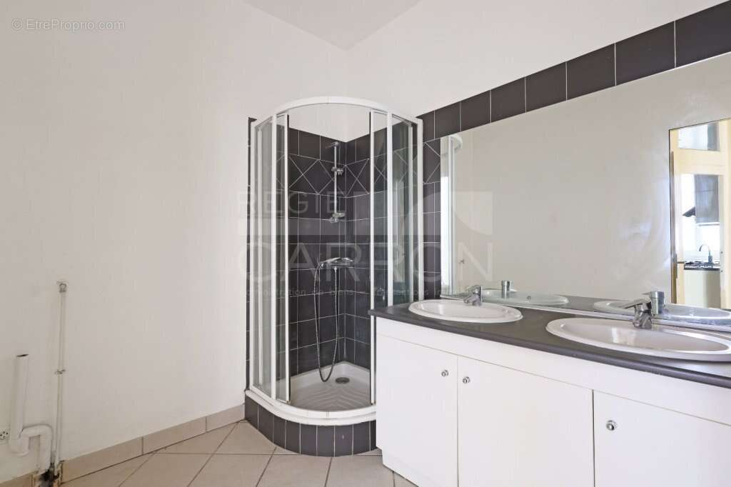 Appartement à LYON-1E
