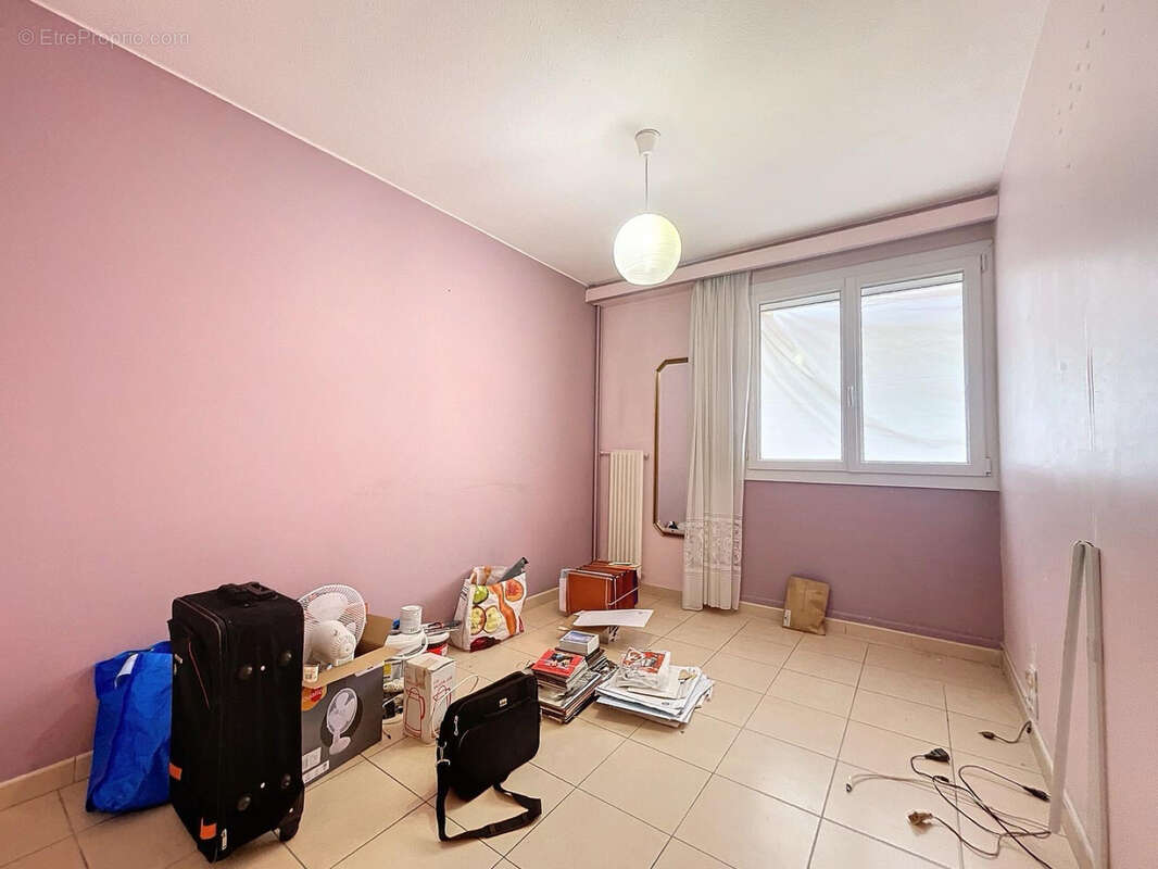Appartement à MARSEILLE-16E