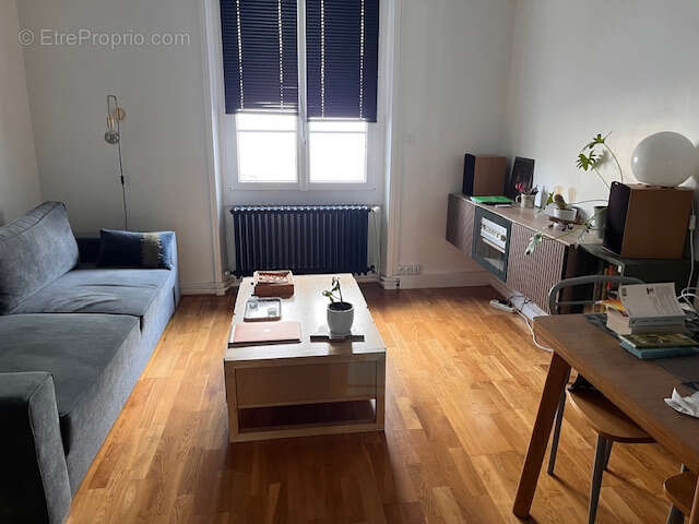 Maison à PONT-DE-VAUX