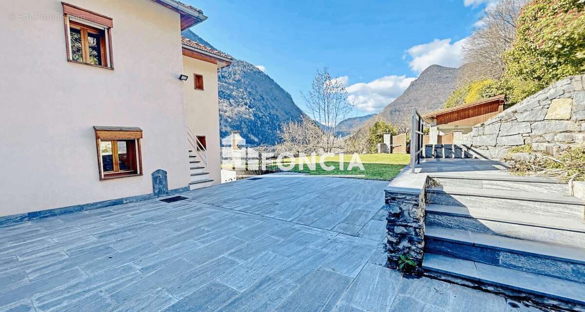 Maison à SALINS-LES-THERMES