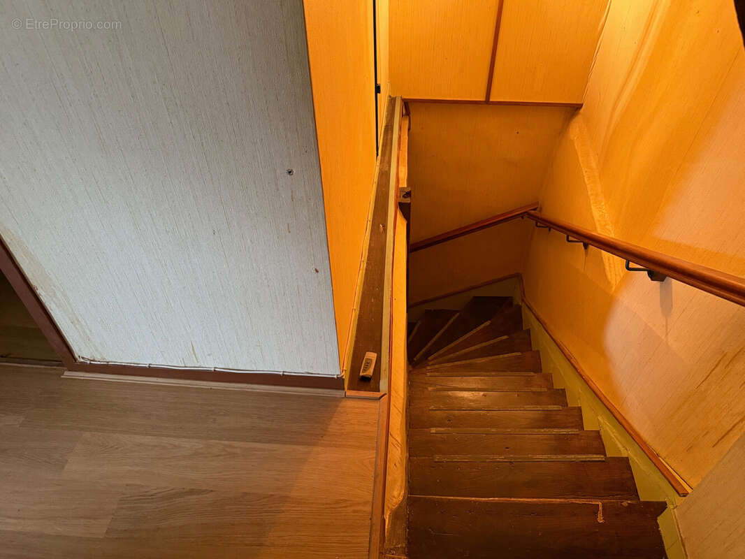 Appartement à CLUIS