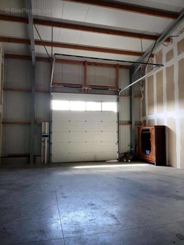 Commerce 273 m² à Plouigneau  - photo 4