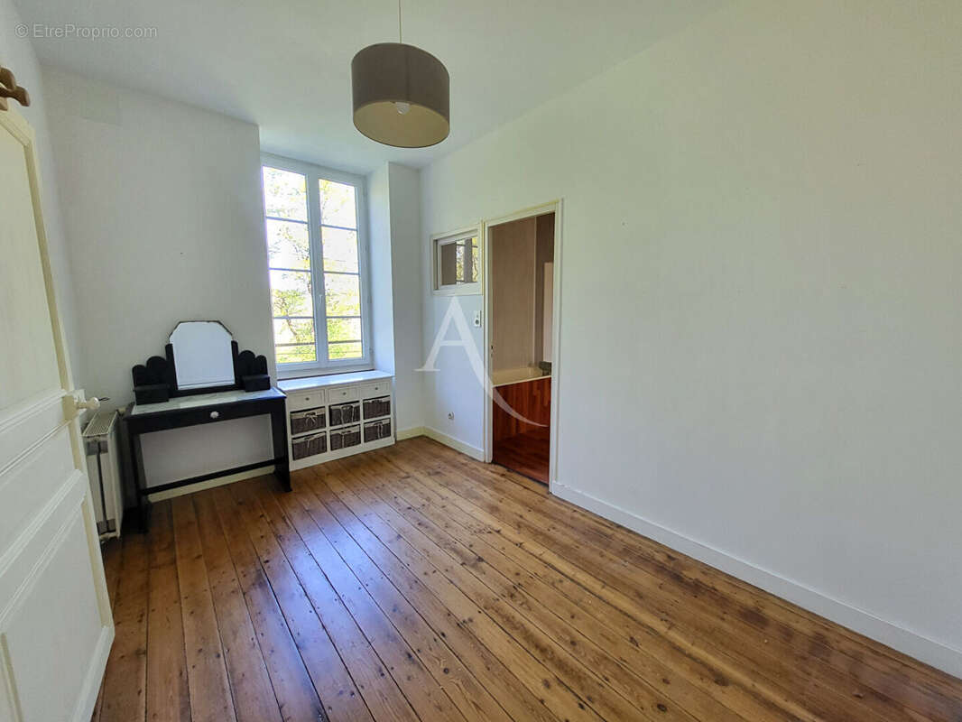 Maison à LE POIRE-SUR-VIE