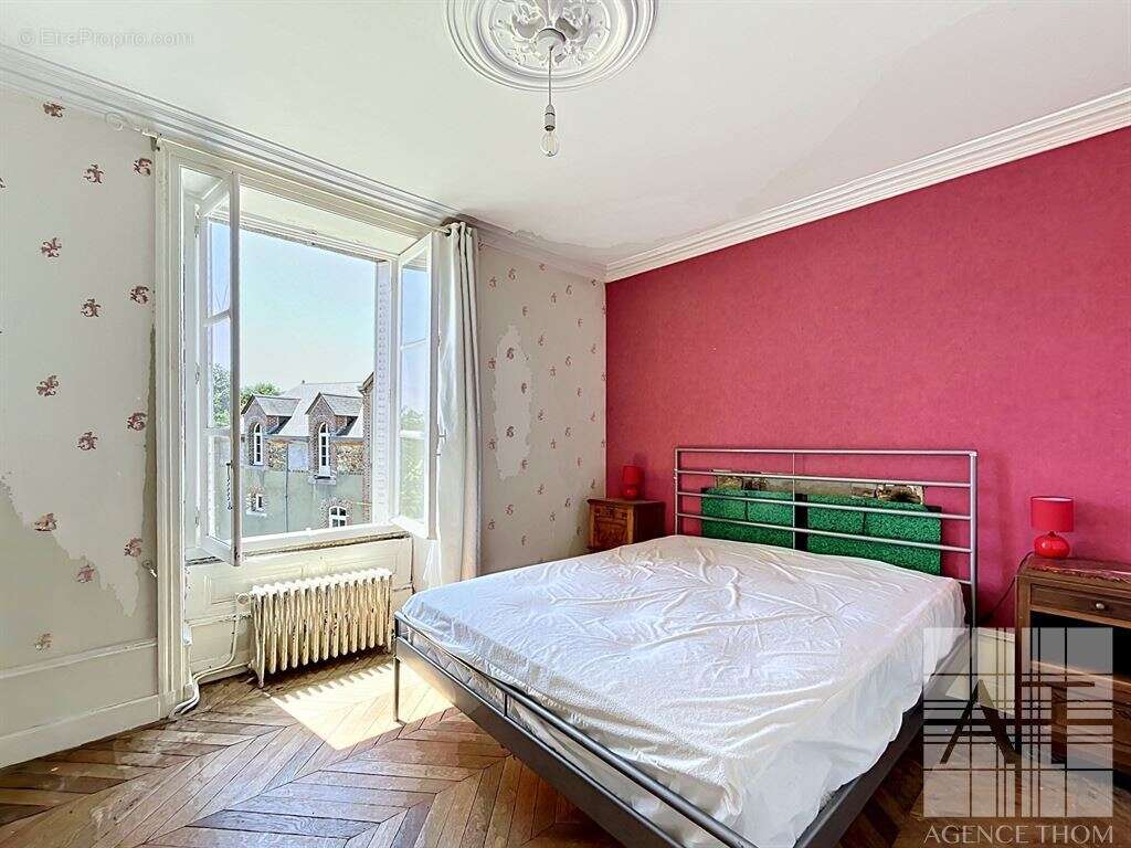 Maison à COUPTRAIN