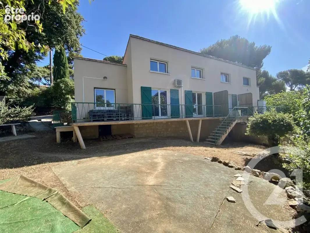 Maison 8 pièces 139 m² à vendre à Sanary-Sur-Mer (83110) - photo 3