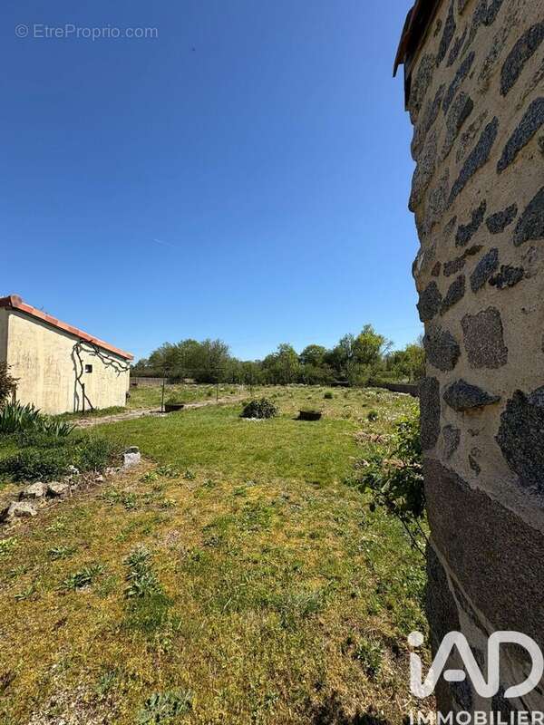 Terrain 1273 m² à Moncoutant  - photo 6