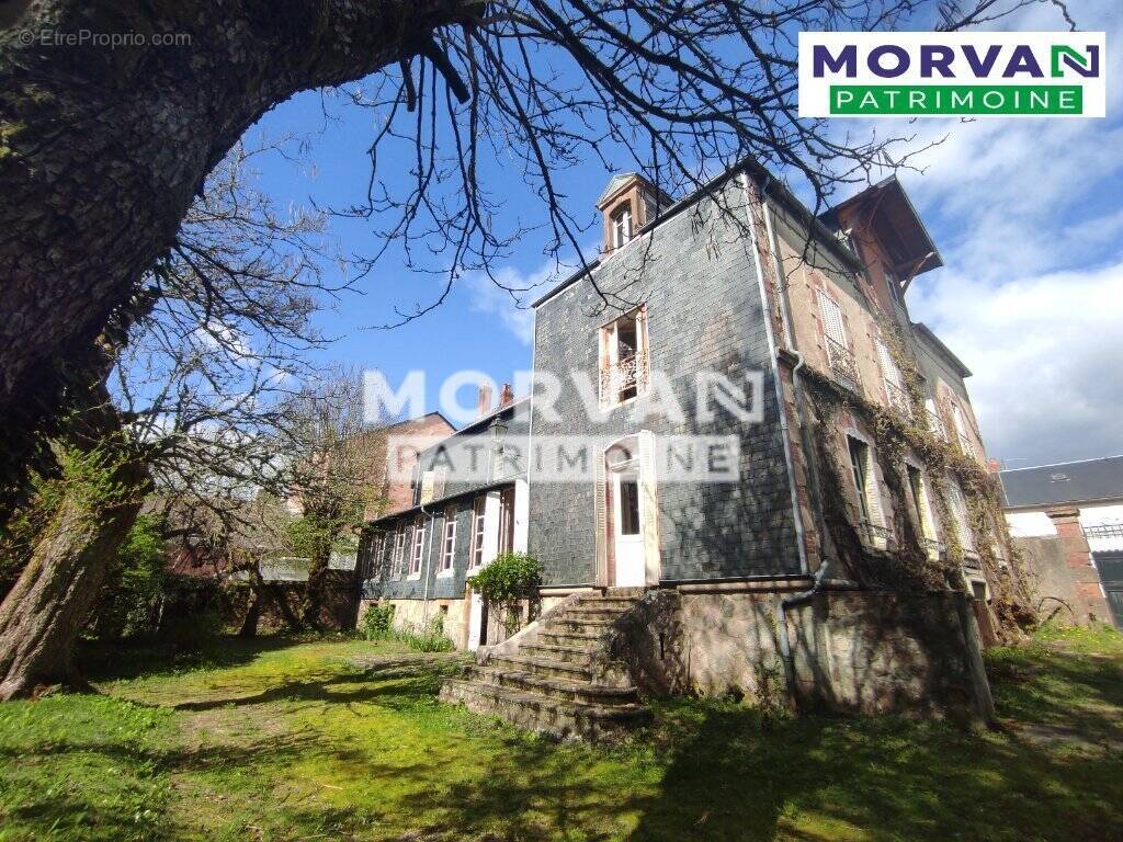 Maison à CHATEAU-CHINON(VILLE)