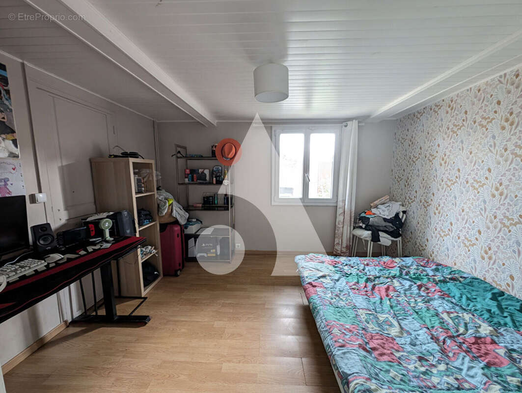 Maison à MONTIGNY-LES-CORMEILLES