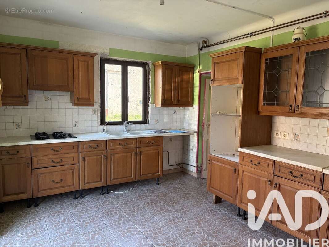 Maison 157 m² à Clamerey  - photo 3