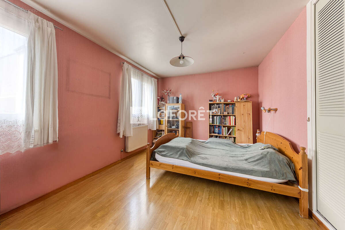 Appartement à EMERAINVILLE