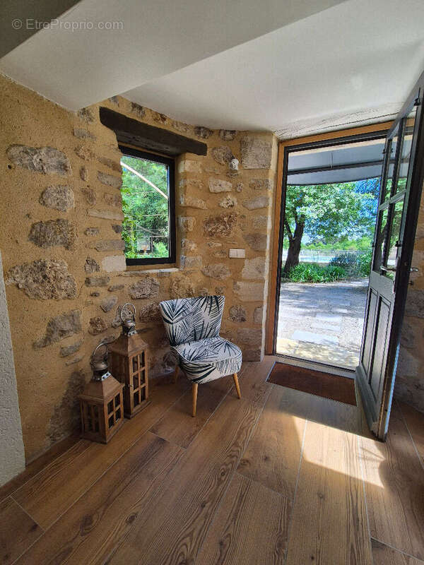 Maison à MONTELIMAR