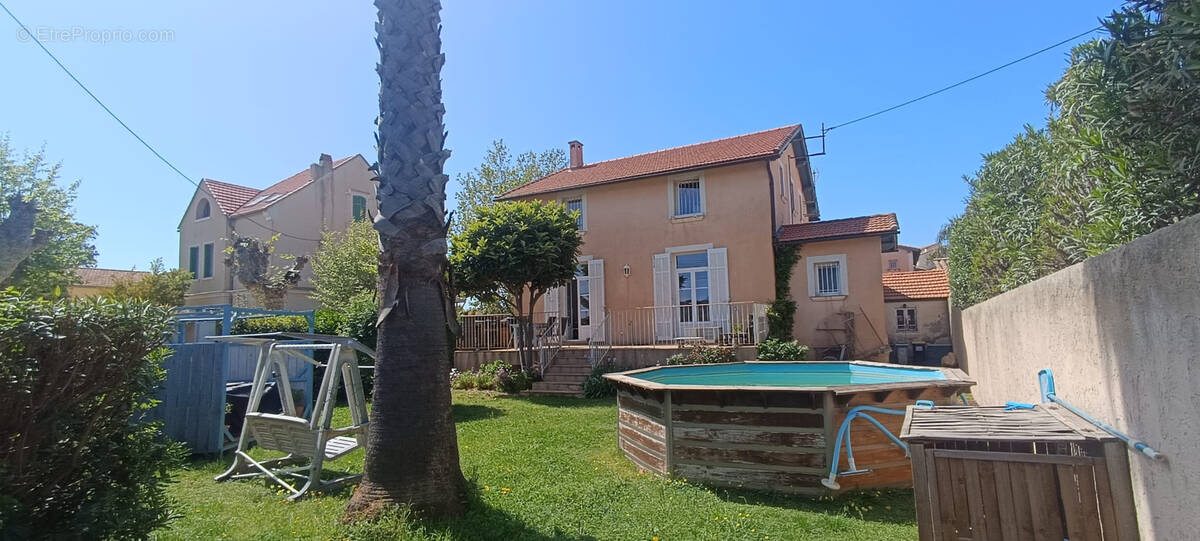Maison à LA SEYNE-SUR-MER
