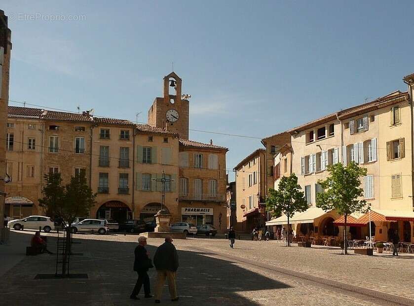 Terrain à BAGNOLS-SUR-CEZE