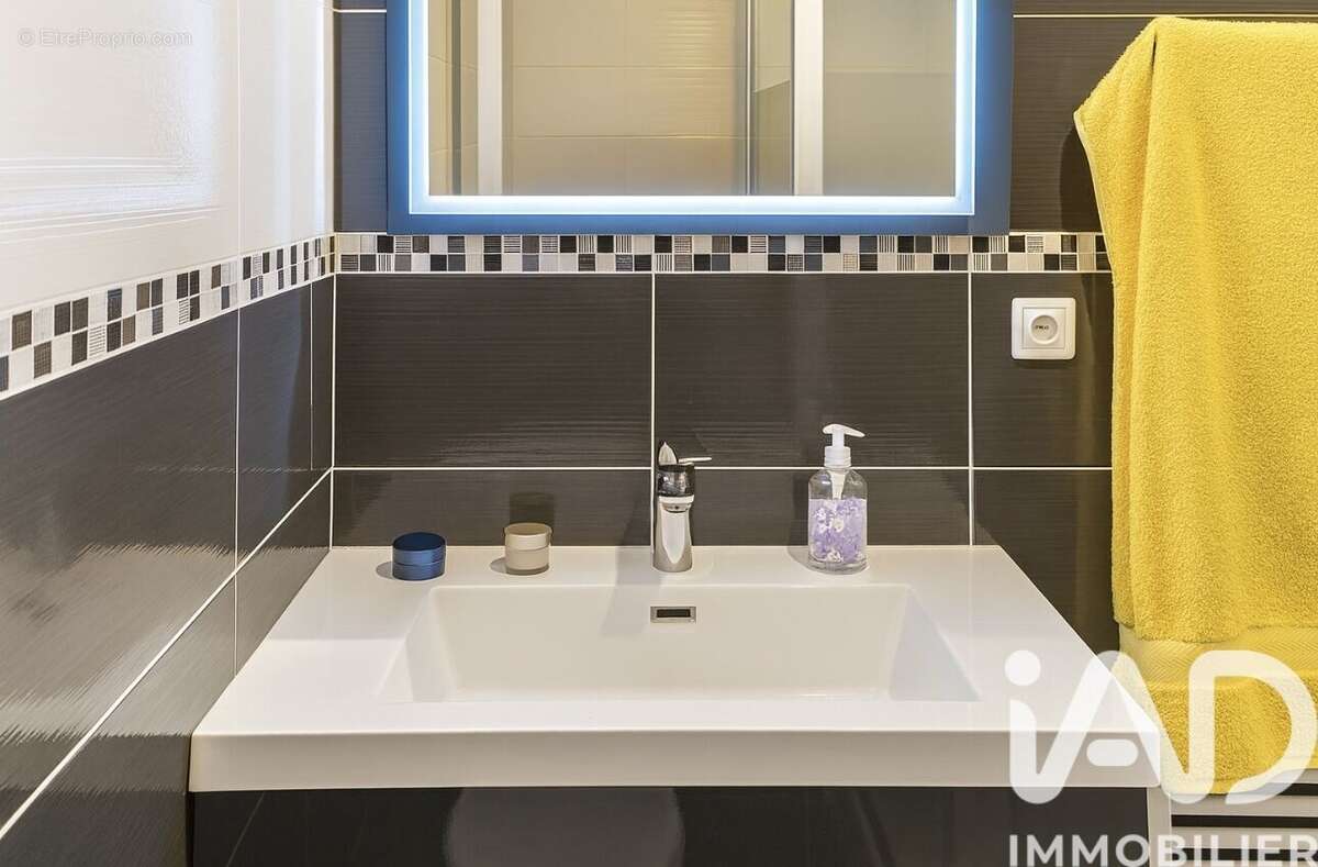 Photo 5 - Appartement à BOURGOIN-JALLIEU