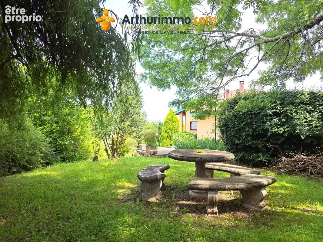 Maison d'architecte, 4 chambres et jardin arboré. - photo 12