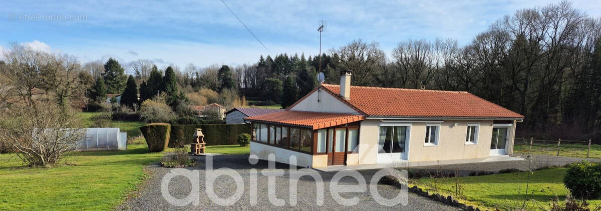 Maison à EXIDEUIL