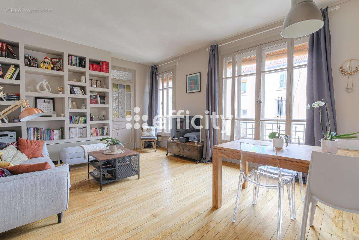 Appartement à LYON-4E