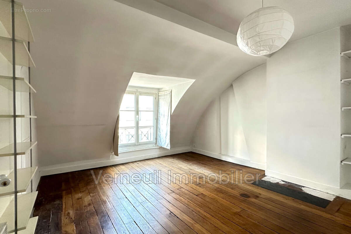 Appartement à PARIS-7E