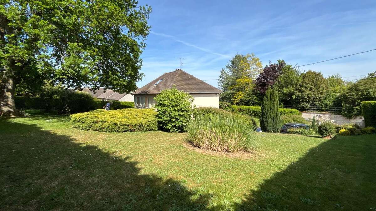 Maison à TRUN