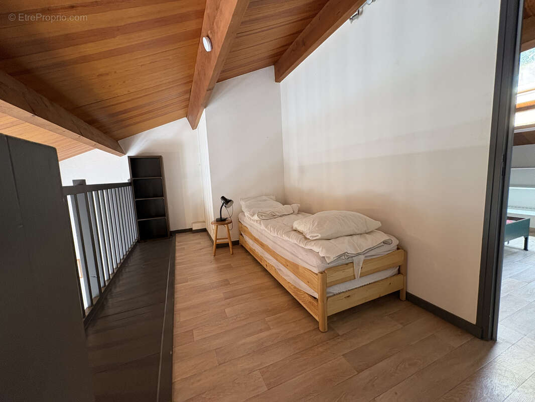Appartement bourg sainte marie - photo 5