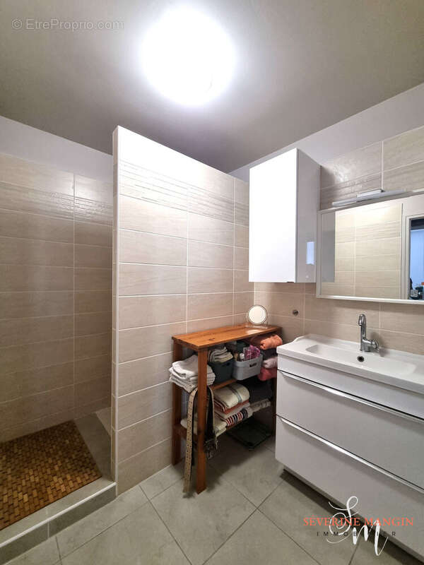 Appartement 84 m² à Romans-Sur-Isere  - photo 7